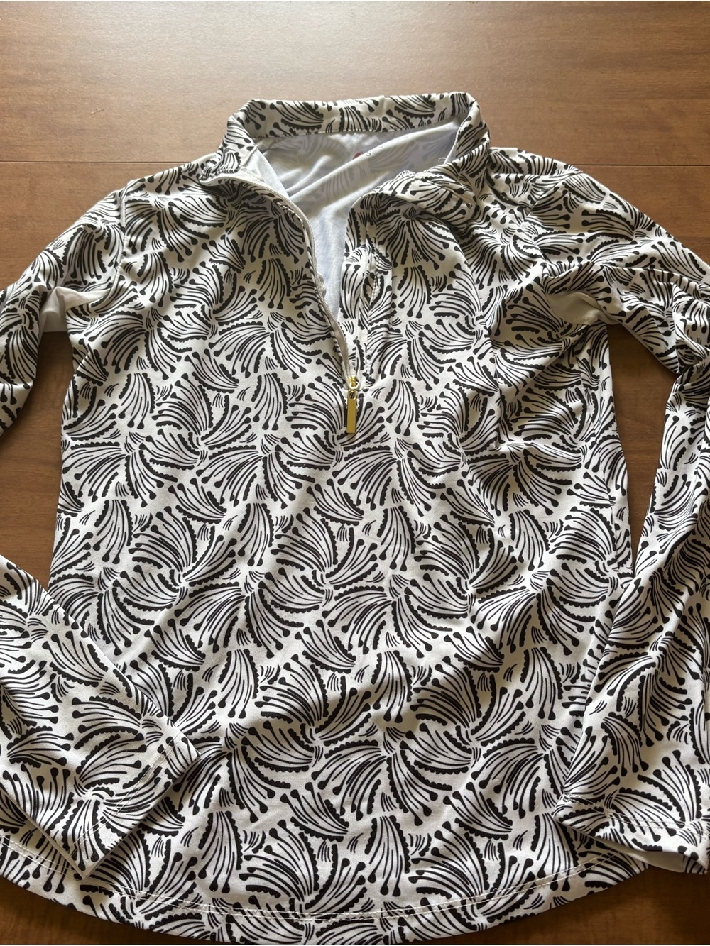 Women's Black & White Quarter-Zip Patterned Top